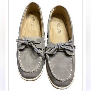 Falls Creek Women’s Boat Shoes. Size 8